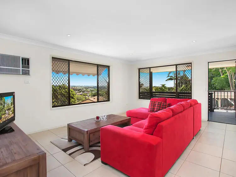 Second view of Homely house listing, 2 Biby Place, Banora Point NSW 2486