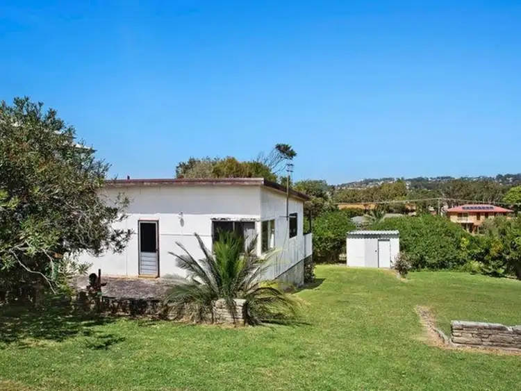 8 Lumeah Avenue, Wamberal NSW 2260