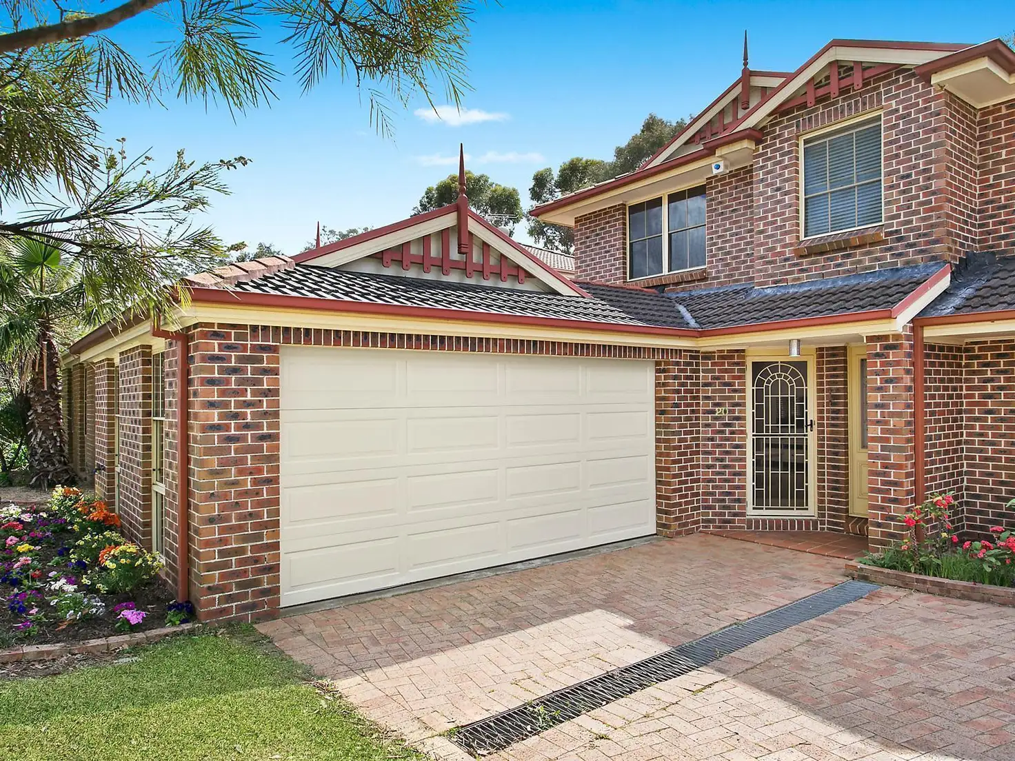 Main view of Homely townhouse listing, 20 Saunders Place, Menai NSW 2234