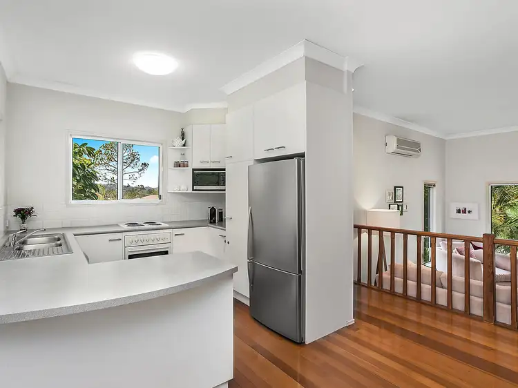 11 Heartwood Avenue, Elanora QLD 4221
