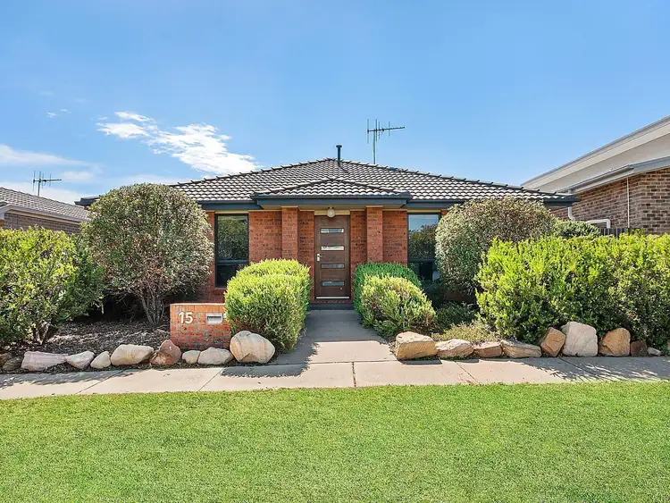 15 Patrick White Circuit, Franklin ACT 2913