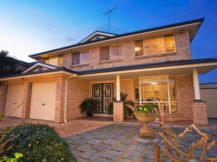 2 Oakleaf Avenue, Glenwood NSW 2768