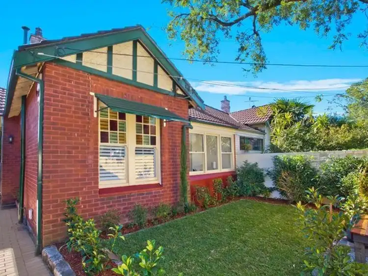 82 Albany Street, Crows Nest NSW 2065