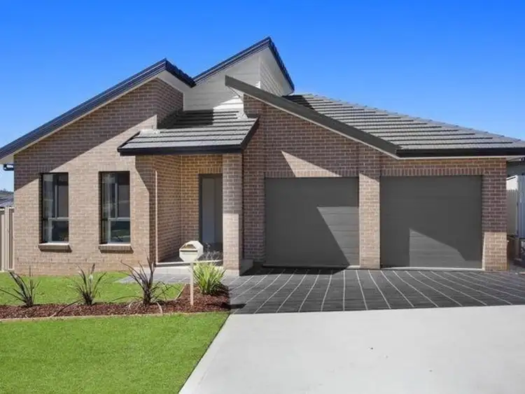 4 Floribunda Avenue, Mount Annan NSW 2567