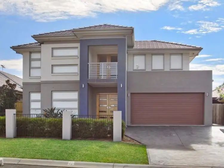 8 Franzman Avenue, Elderslie NSW 2570
