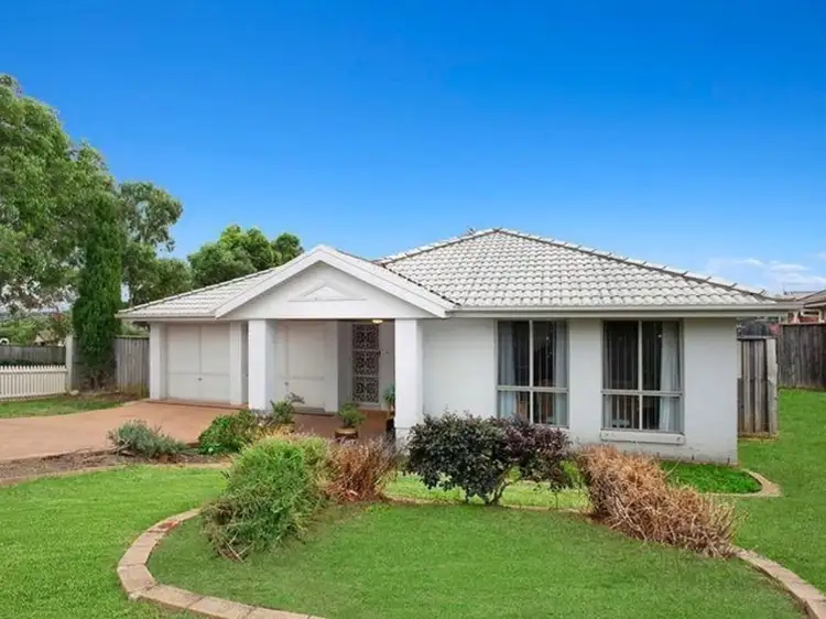 28 William Mannix Avenue, Currans Hill NSW 2567