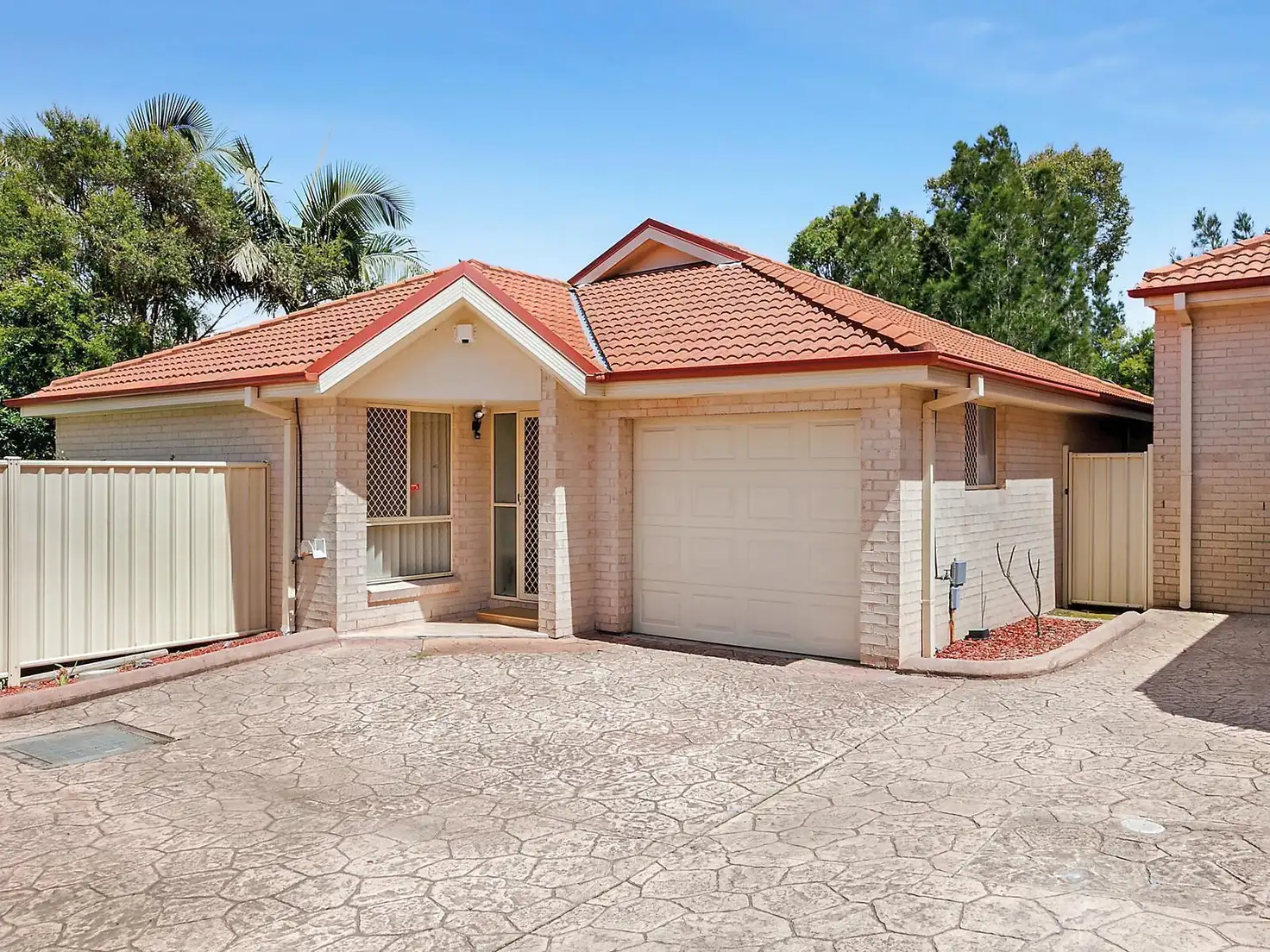 Main view of Homely villa listing, 4/14 Debra Anne Drive, Bateau Bay NSW 2261