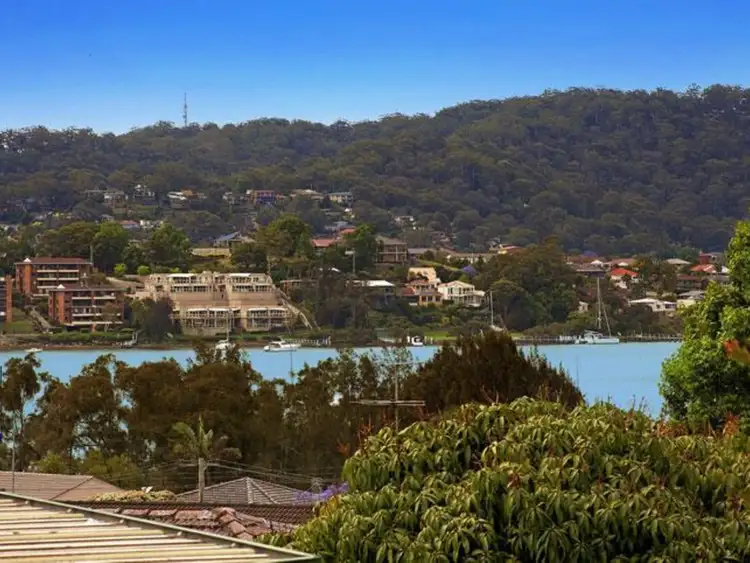 Main view of Homely house listing, 2 Berry Avenue, Green Point NSW 2251