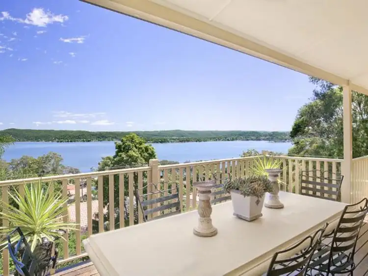 27 Marilyn Parade, Green Point NSW 2251