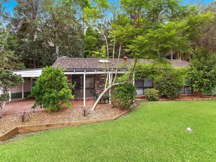 3 Cudgee Close, Green Point NSW 2251