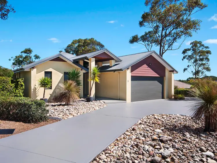 5 Pinehurst Way, Medowie NSW 2318