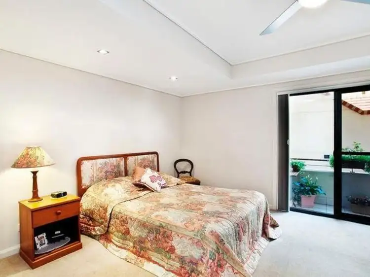 Third view of Homely apartment listing, 2/72 Wolfe Street, The Hill NSW 2300