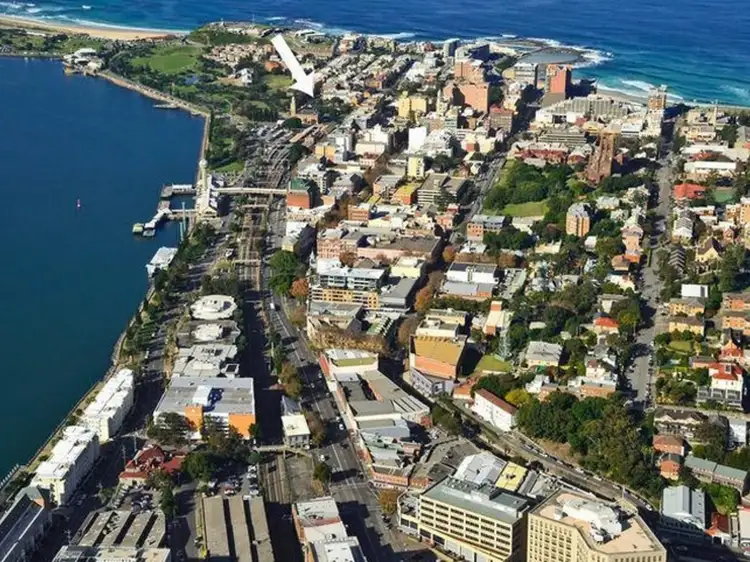18 Bond Street, Newcastle NSW 2300