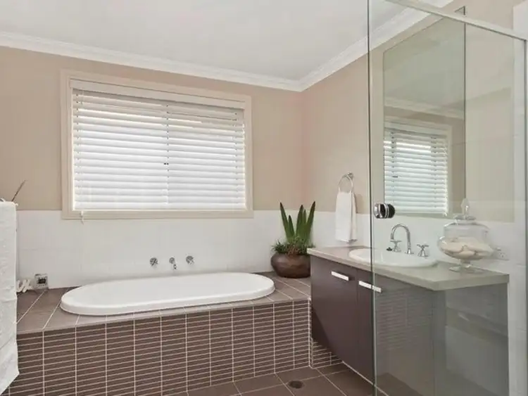 Fourth view of Homely house listing, 5 Wigeon Chase, Cameron Park NSW 2285