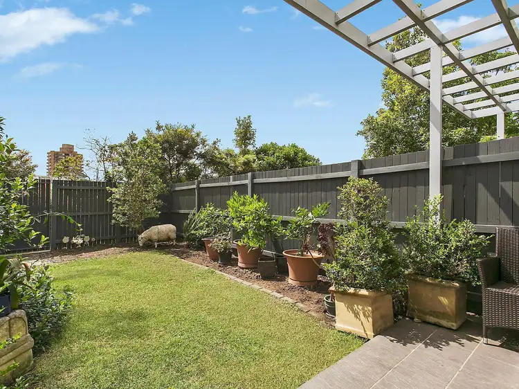 2/303 Miller Street, Cammeray NSW 2062