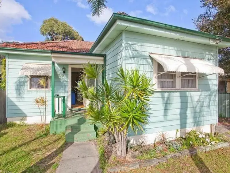 18 Collareen Street, Ettalong Beach NSW 2257