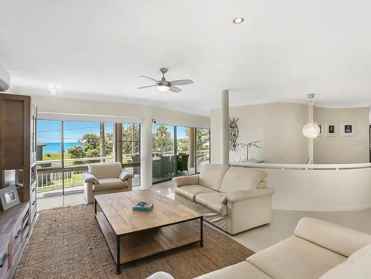14 Emerald Avenue, Sapphire Beach NSW 2450