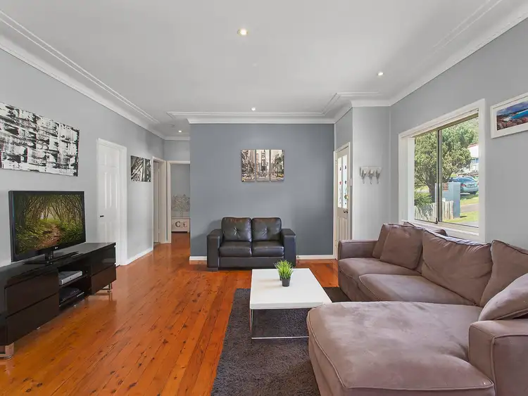 Fourth view of Homely house listing, 6 Nioka Avenue, Point Clare NSW 2250