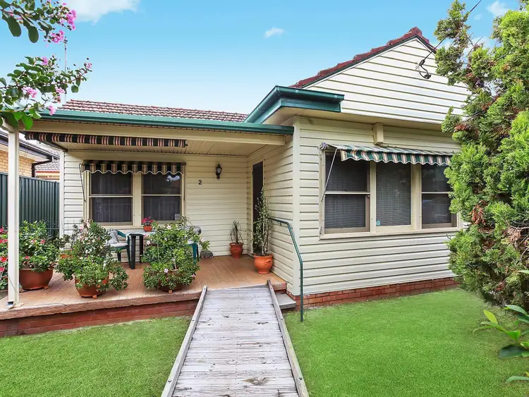 2 Piper Street, Woy Woy NSW 2256