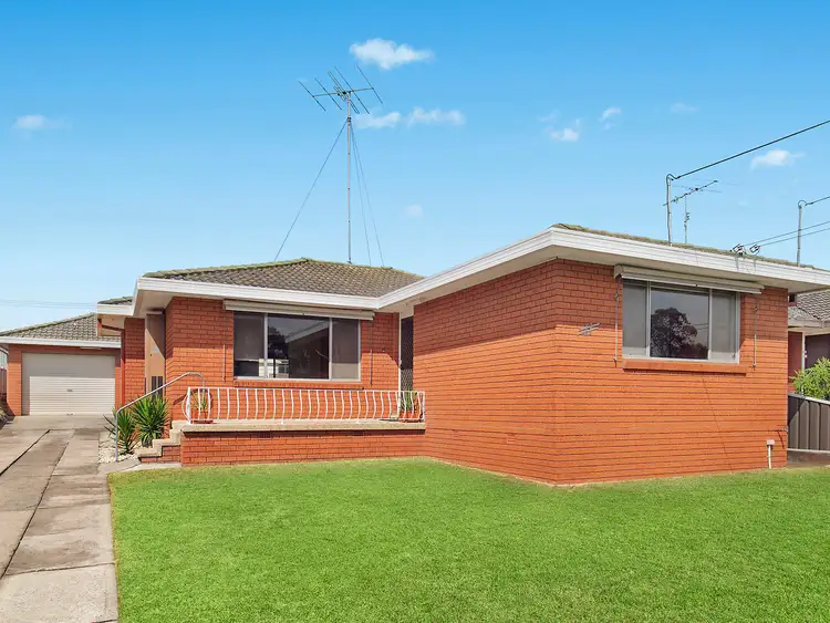Main view of Homely house listing, 11 Nile Avenue, Seven Hills NSW 2147