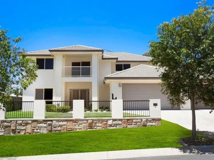 5 Ashburton Place, Wakerley QLD 4154
