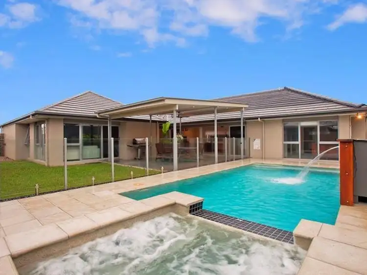 16 Watervale Parade, Wakerley QLD 4154