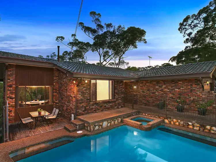 13 Oak Street, Lugarno NSW 2210