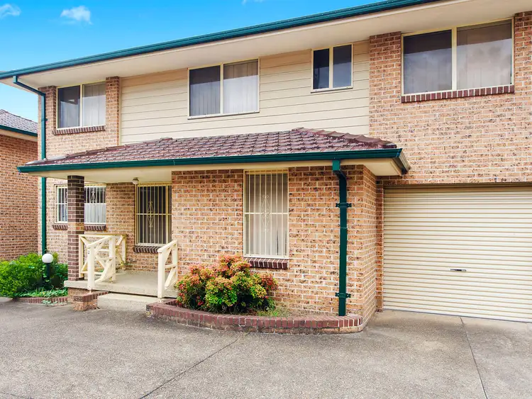 2/5 Doyle Road, Revesby NSW 2212