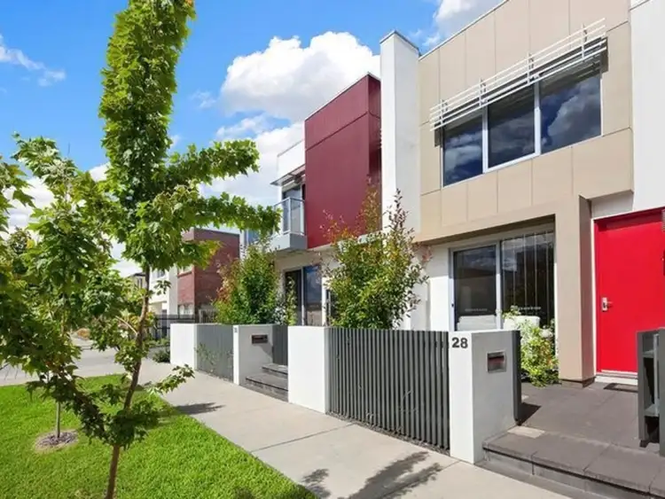 28 Dobikin Street, Crace ACT 2911