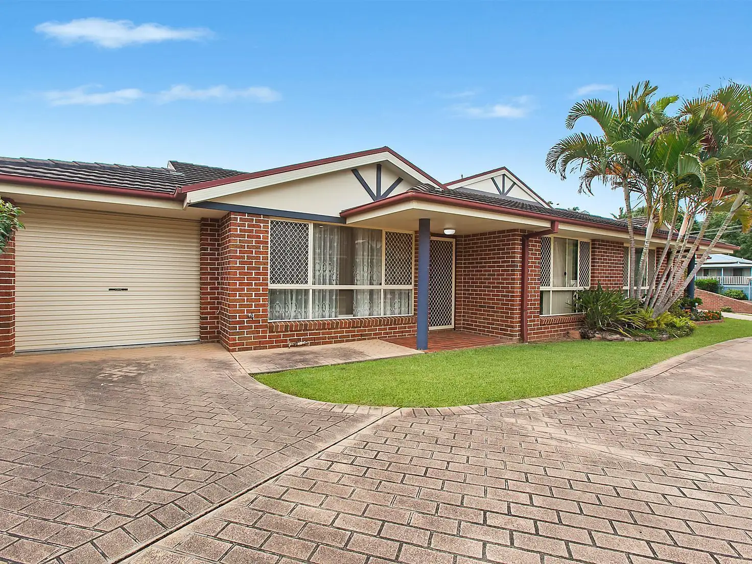Main view of Homely villa listing, 2/7 Gundagai Place, Coffs Harbour NSW 2450