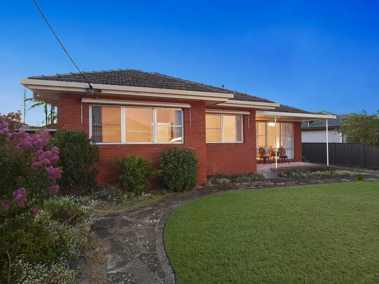 10 Camellia Circle, Woy Woy NSW 2256