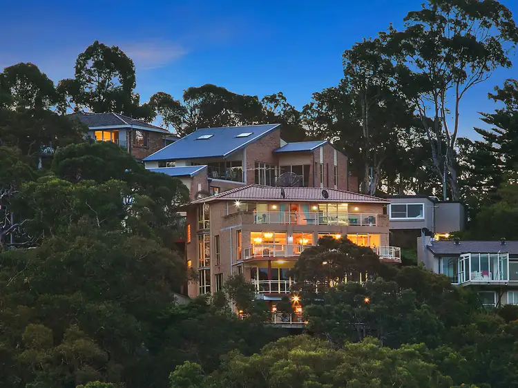 87 Woodlands Avenue, Lugarno NSW 2210