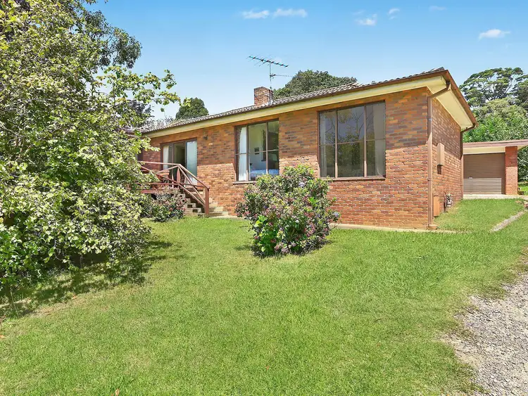 Second view of Homely house listing, 6 Bourne Close, Mittagong NSW 2575