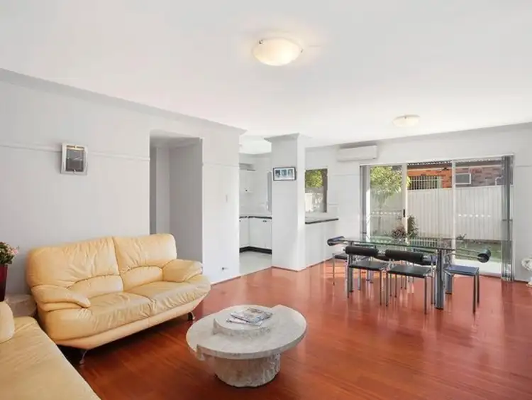 4/11 Banks Street, Mays Hill NSW 2145