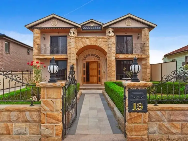 19 Hampden Road, South Wentworthville NSW 2145