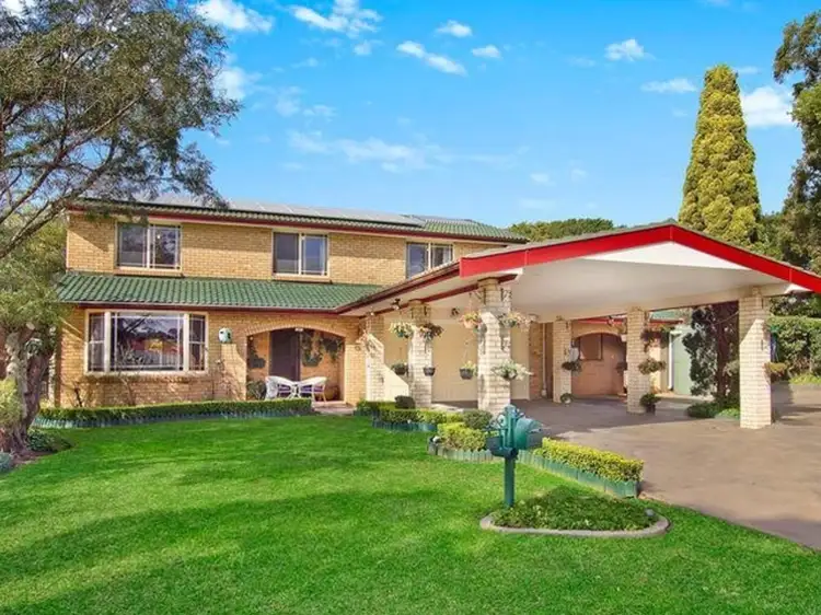 6 Poplar Place, Kirrawee NSW 2232