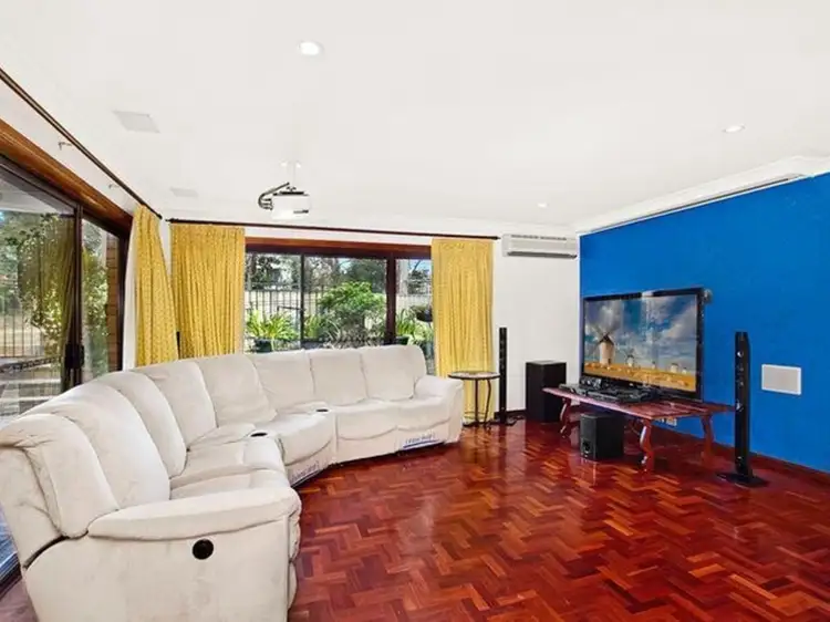 Second view of Homely house listing, 6 Poplar Place, Kirrawee NSW 2232