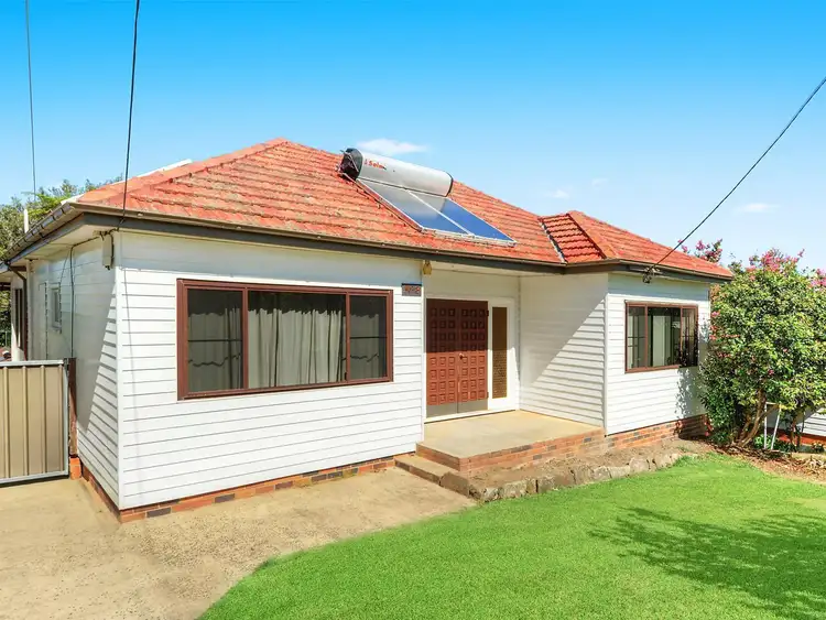 8 Rossford Avenue, Jannali NSW 2226