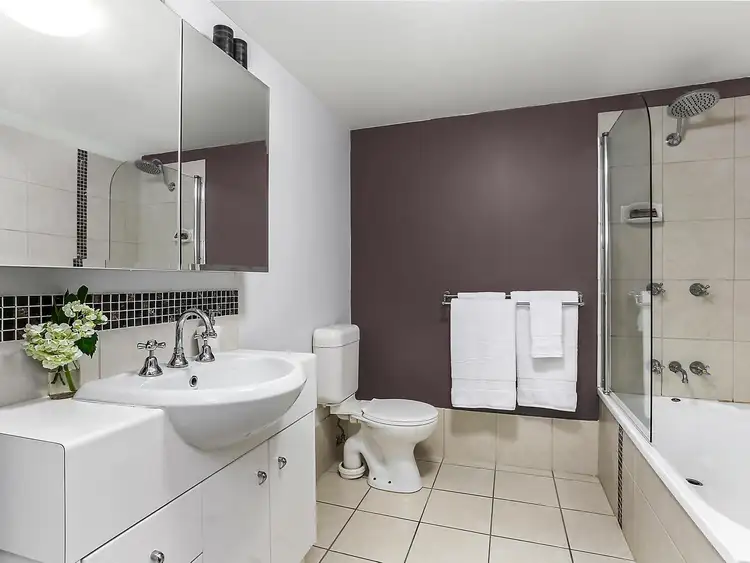 Sixth view of Homely apartment listing, 1/472 Wynnum Road, Morningside QLD 4170