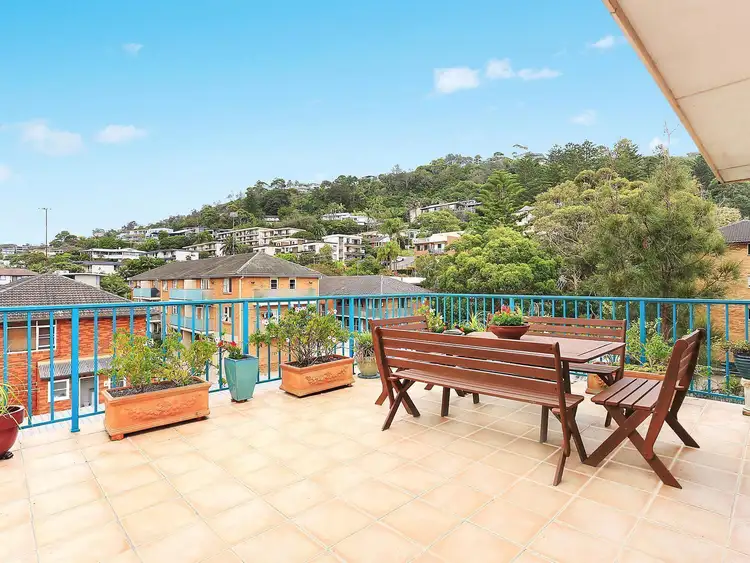 Second view of Homely apartment listing, 5/4 Stuart Street, Collaroy NSW 2097
