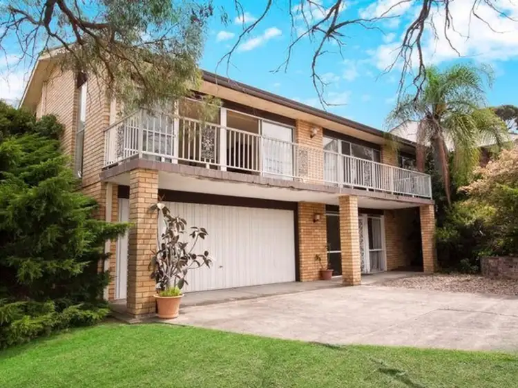 6 Leichhardt Crescent, Sylvania NSW 2224