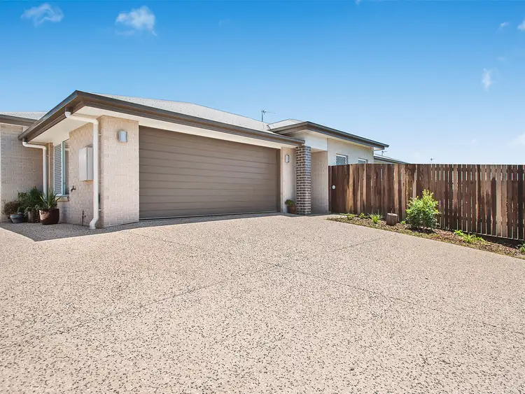 Main view of Homely apartment listing, 1/11 Wapiti Street, Kearneys Spring QLD 4350