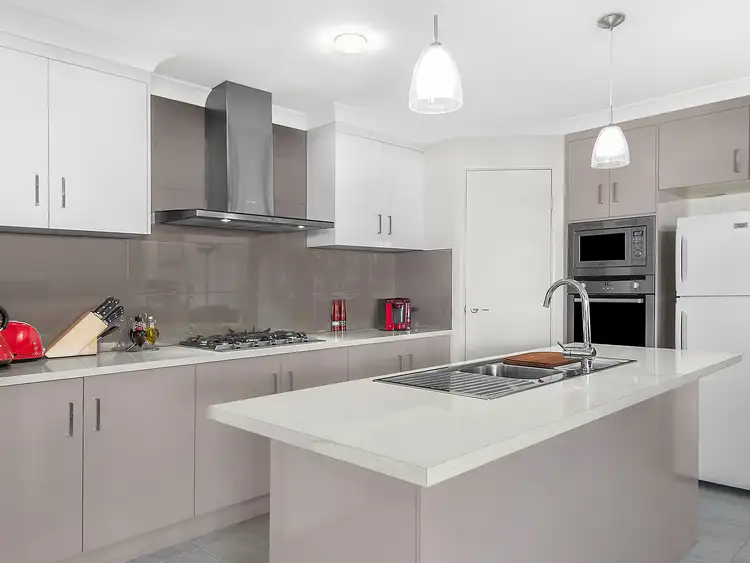 Second view of Homely apartment listing, 1/11 Wapiti Street, Kearneys Spring QLD 4350
