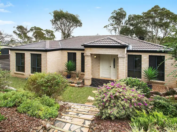 15 Hillview Court, Top Camp QLD 4350