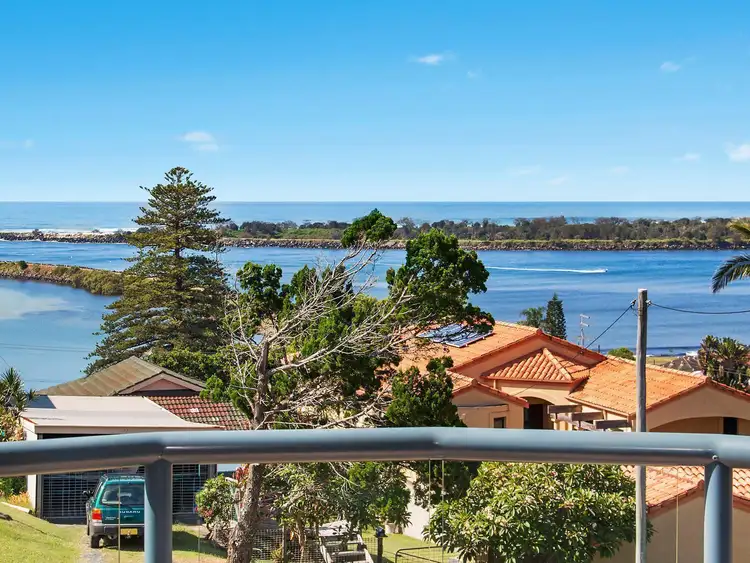 2/8 Pine Avenue, East Ballina NSW 2478