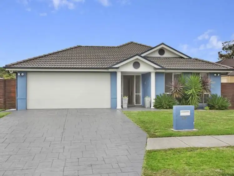 48 Bataan Circuit, Bateau Bay NSW 2261