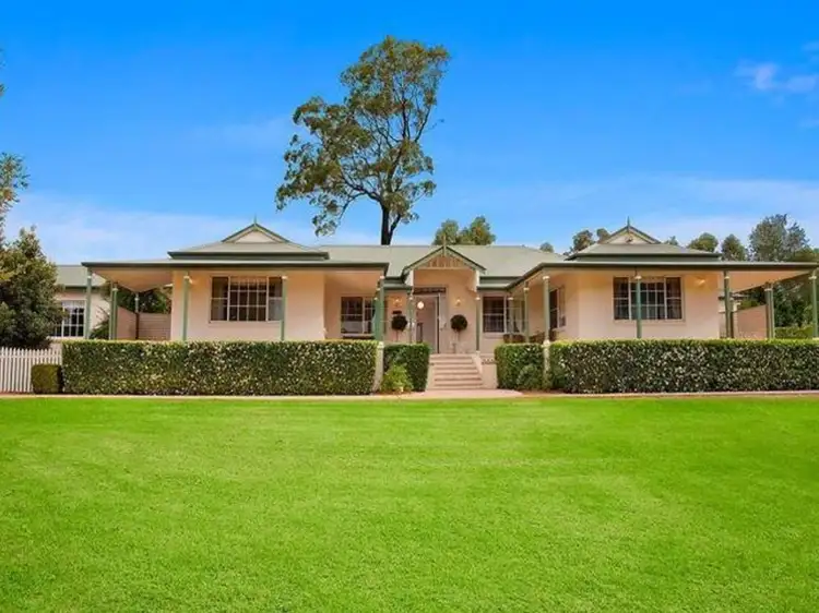 12 Aberfoyle Place, Grasmere NSW 2570