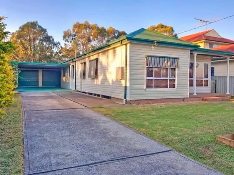 1 Wilson Crescent, Narellan NSW 2567