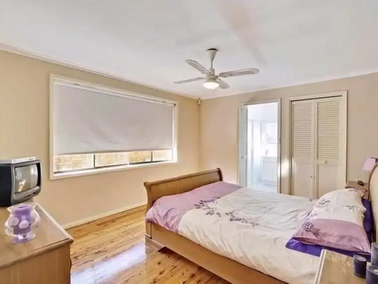 Fifth view of Homely house listing, 33 Coppabella Crescent, Bradbury NSW 2560