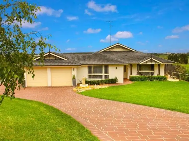 28 The Outlook, Kirkham NSW 2570